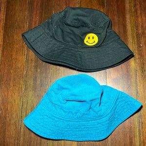 bucket hat duo